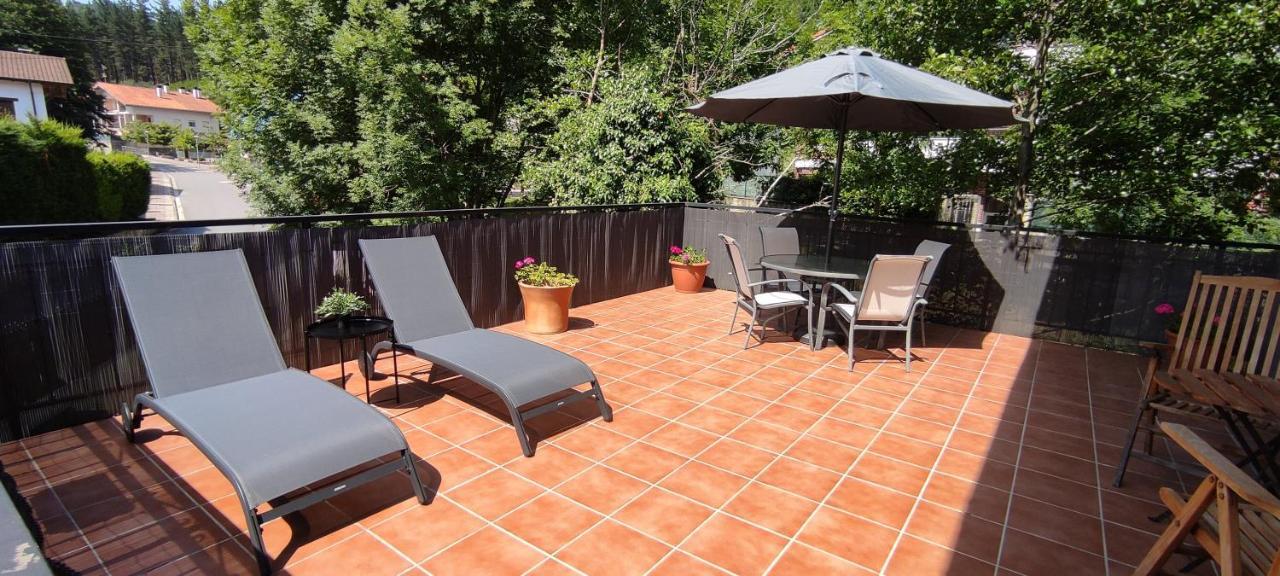 Alojamiento Rural, Jardin, A 25 Minutos De Bilbao, Parking Gratuito Arantzazu Екстериор снимка